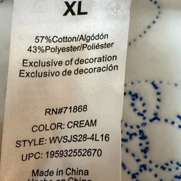 Disney Stitch All Over Print Hoodie XL NWT – See Flaw - Picture 4 of 14